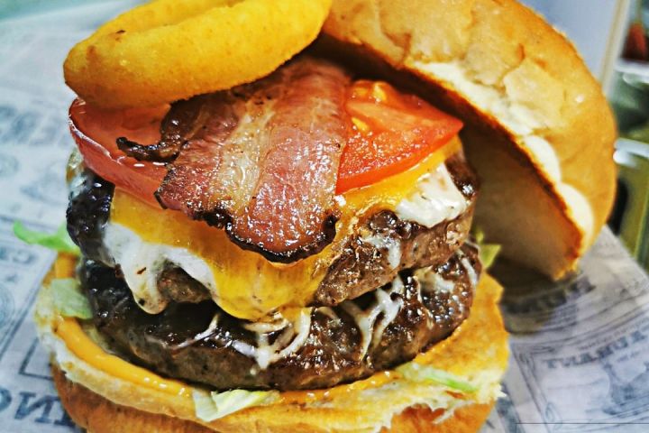 B.O.B BEST OF BURGER