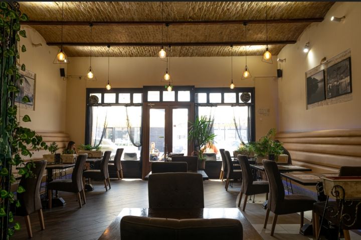 Tabacco restraurant and rooms